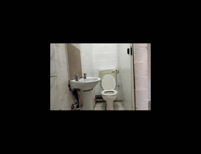 1 bed property to rent in LOTUS RIVER